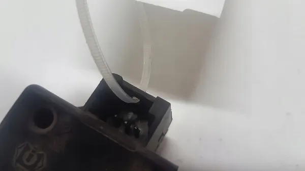 Bagagelås PEUGEOT 407 SW 1.6L Diesel 2006 10010322 image 2