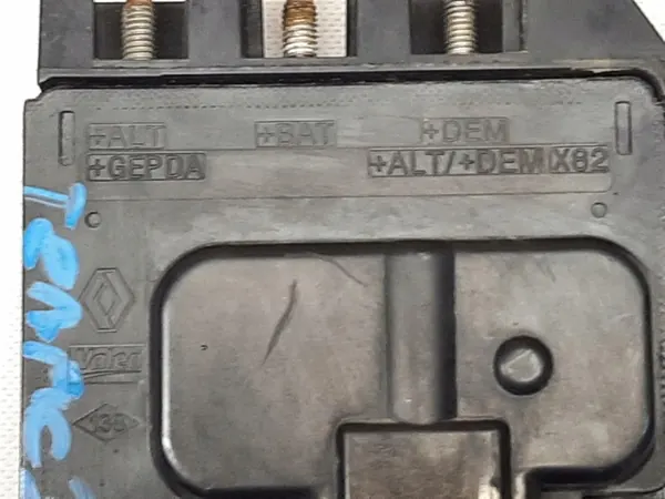 OEM 243501820R akun sulakemoduuli Renault Traficille image 3