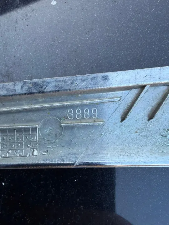 Citroën C4 I konepeltikromilista OEM 3889 image 3