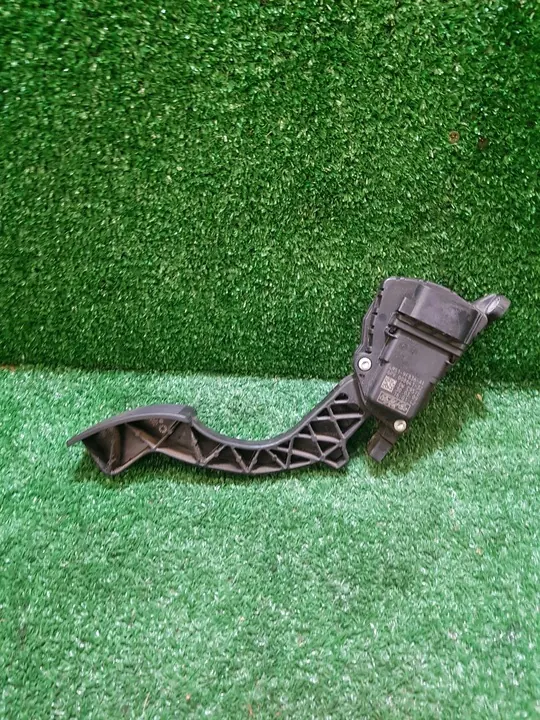 GASPEDAL VOLVO V50 4M51-9F836-AK image 2