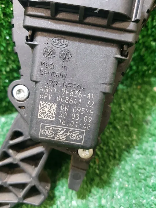 GASPEDAL VOLVO V50 4M51-9F836-AK image 3