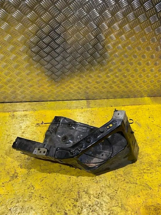 Panneau latéral cabine Nissan Cabstar - OEM Nissan image 3