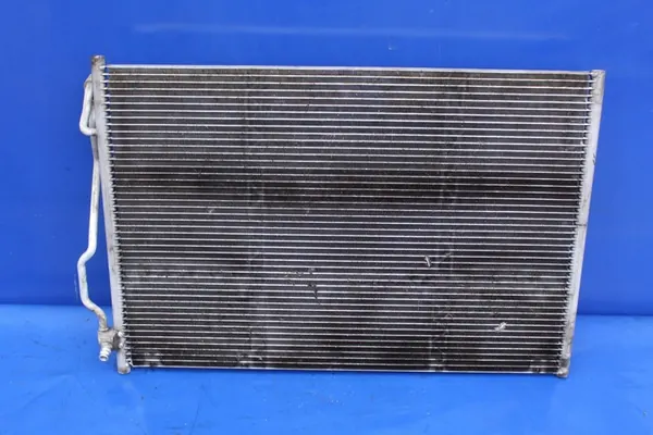 Ilmastointikondensaattori Mercedes S-luokka W221 image 2