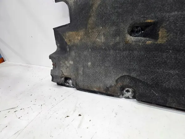 Protection sous caisse droite centrale grande Audi Q3 8U OEM 8U0825208 image 7