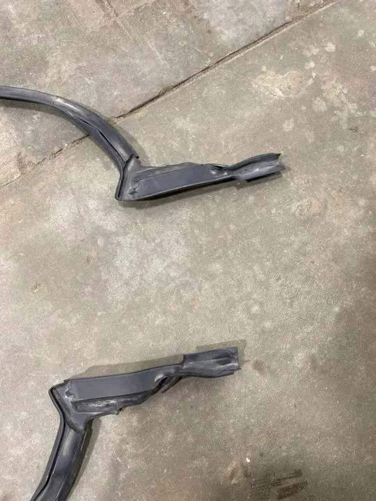 Juntas Aston Martin DB11 2019 OEM KY53L51452A image 4