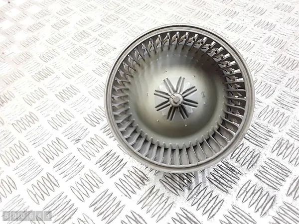 Volvo Verwarmingsventilator OEM 0130111191 - Gebruikt image 3