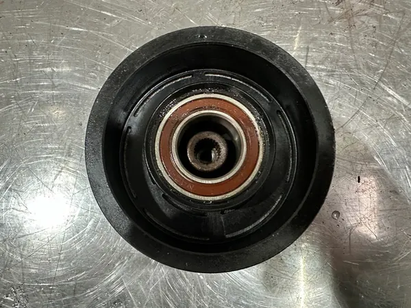 Poulie d'embrayage de compresseur Iveco Stralis Hi-Way image 3