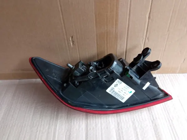 BAKLYKT RENAULT CLIO IV OEM 265502631R S-P image 4