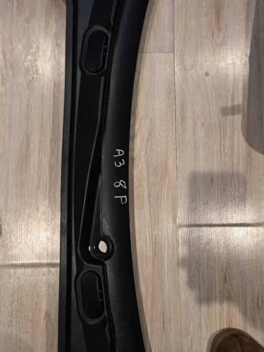 Audi A3 8P Kunststoff Unter-Fensterleiste OEM 8p1819415B image 5