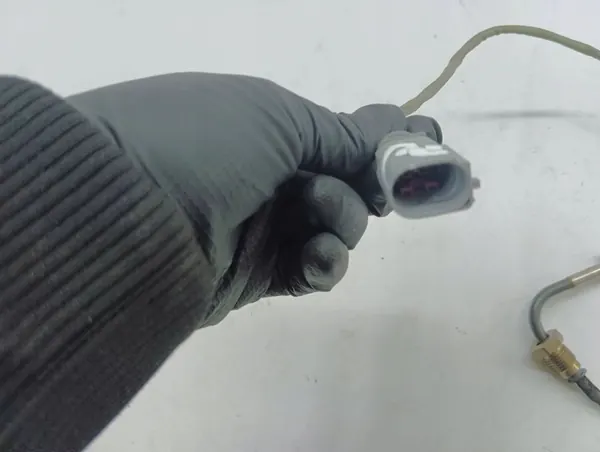 Sensor de temperatura de escape Audi A3 8Y 2021 OEM 05L906088CA image 2