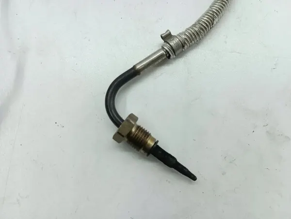 Sensor de temperatura de escape Audi A3 8Y 2021 OEM 05L906088CA image 6