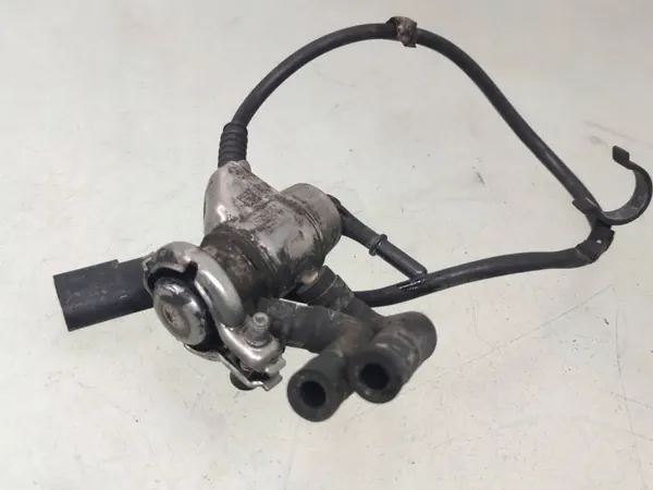 Porsche AdBlue-suutin OEM 0444025057 - Käytetty image 2