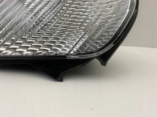 Lâmpada de Para-choque Traseiro Direito Mitsubishi Eclipse Cross image 3