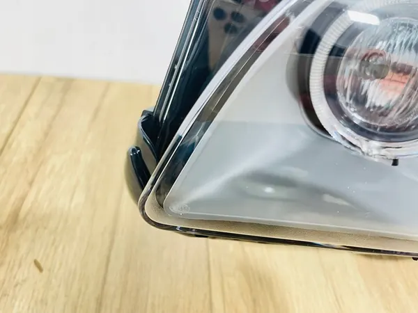 BMW 5 F10 F11 10-13 Farol Xenon EU image 4