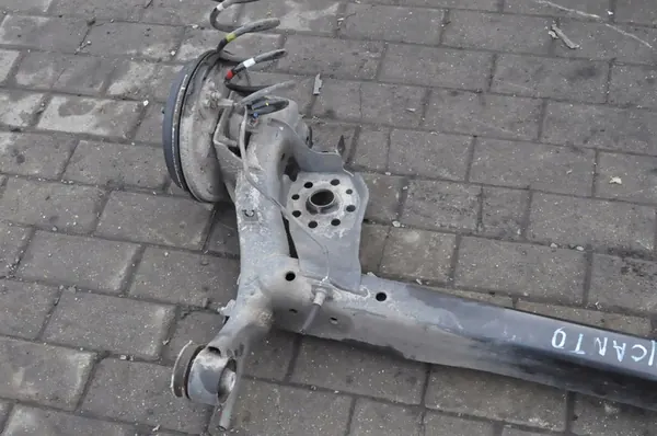 KIA PICANTO III Trave di Sospensione Posteriore 1.2MPI 55100-G6200 image 2