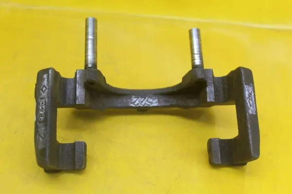 Kiinnityskoukku OEM 3288 31 vasen etu BMW E60 image 10