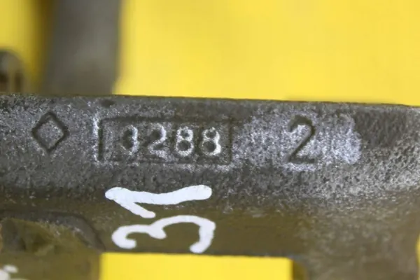 Kiinnityskoukku OEM 3288 31 vasen etu BMW E60 image 3