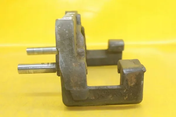 Kiinnityskoukku OEM 3288 31 vasen etu BMW E60 image 6