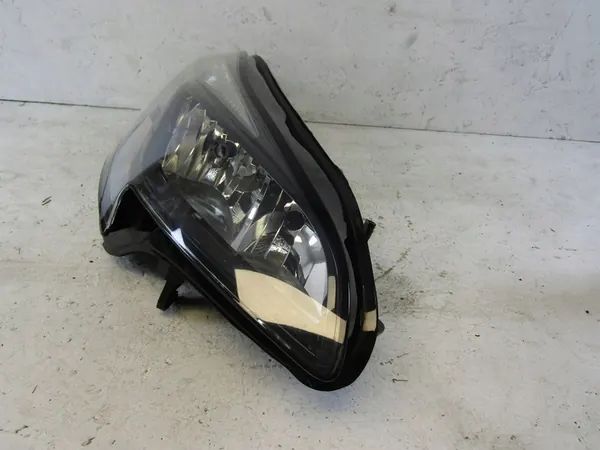 Oikea Etuvalaisin Opel Corsa E image 2