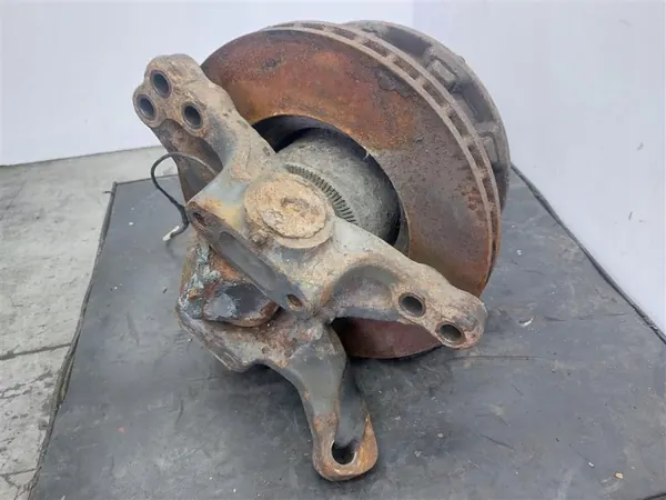 Moyeu avant gauche OEM 2PIALP pour Scania image 5