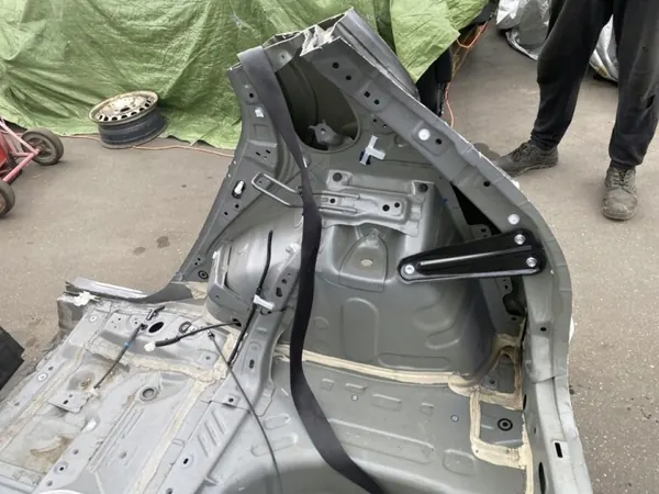 Para-lama traseiro direito Toyota Yaris P210 2024 OEM 265089 image 3