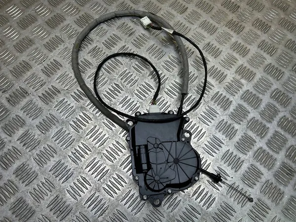 BMW 5 F10 F11 2012 Aktuatorer image 2