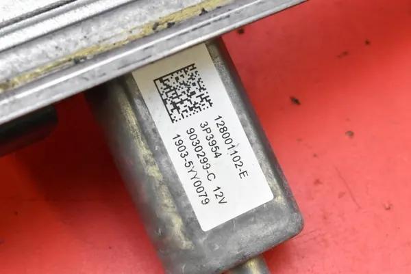 Elevador de vidro dianteiro esquerdo Renault Captur 2013-2017 807019225R image 7