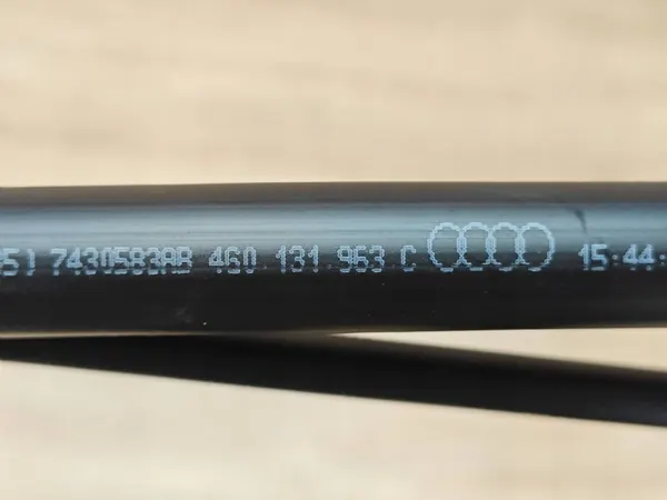 AdBlue Einfüllstutzen OEM 4G0131963C für Audi A6 C7 image 4