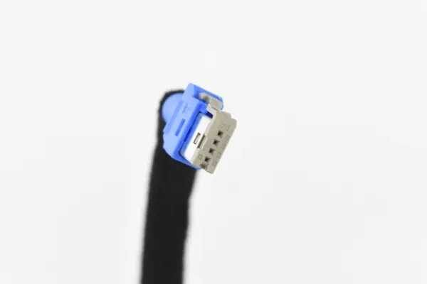 Panel Enchufe USB OEM 96125-Q0120 para Hyundai i20 image 8