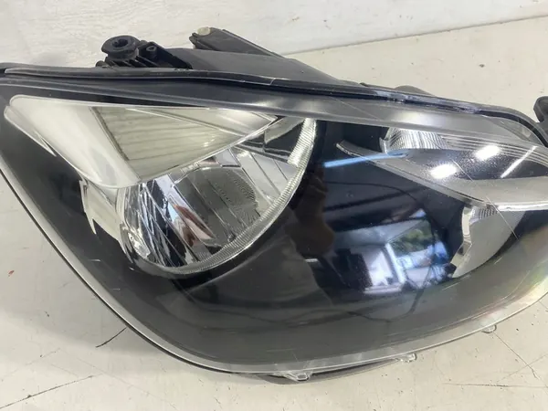 Oikea Etuvalo VW UP 1S1 EU image 4