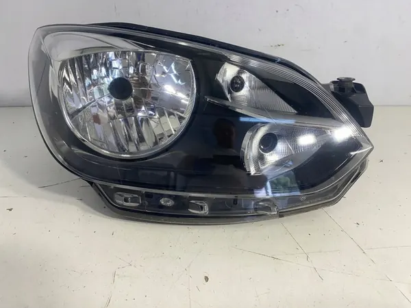 Oikea Etuvalo VW UP 1S1 EU image 7