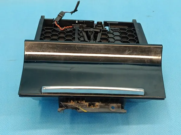 OEM 3V0035502 Chargeur Sans Fil pour Skoda Superb image 3