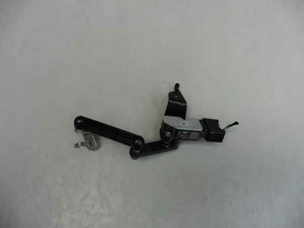 Koplampniveausensor OEM 6853714 Achter BMW F40 image 2
