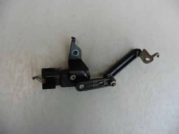 Koplampniveausensor OEM 6853714 Achter BMW F40 image 4