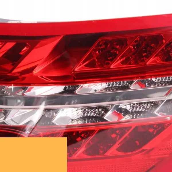 Mercedes W212 Sedan Rechter Achterlicht A2129066901 image 5