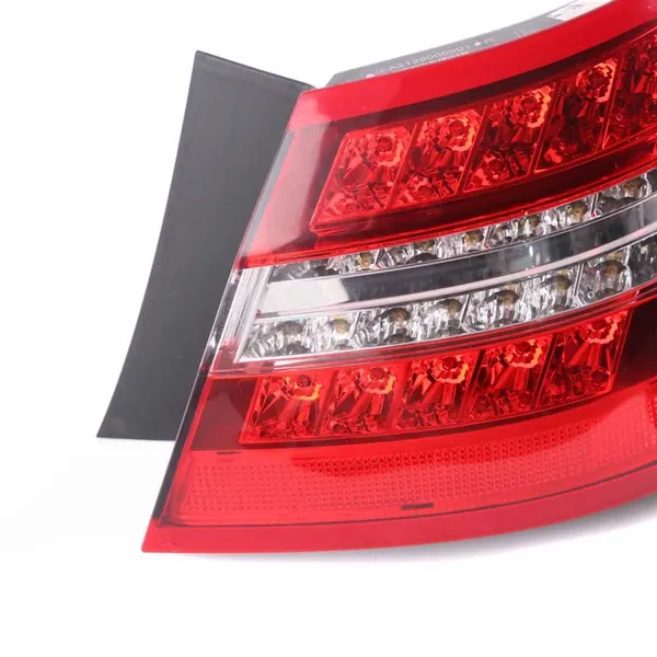 Mercedes W212 Sedan Rechter Achterlicht A2129066901 image 6