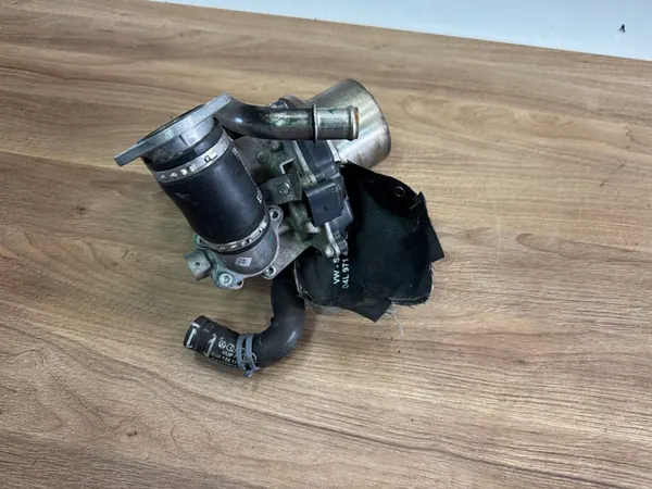 EGR Pakokaasujäähdytin VW Skoda Seat Audi 2.0 TDI 04L131512AJ image 5