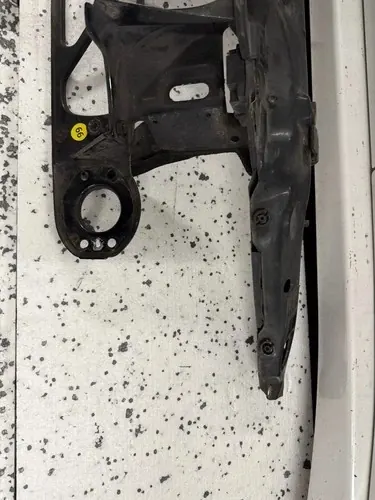 BMW Z3 Voorbumper OEM 66 - Gebruikte staat image 4