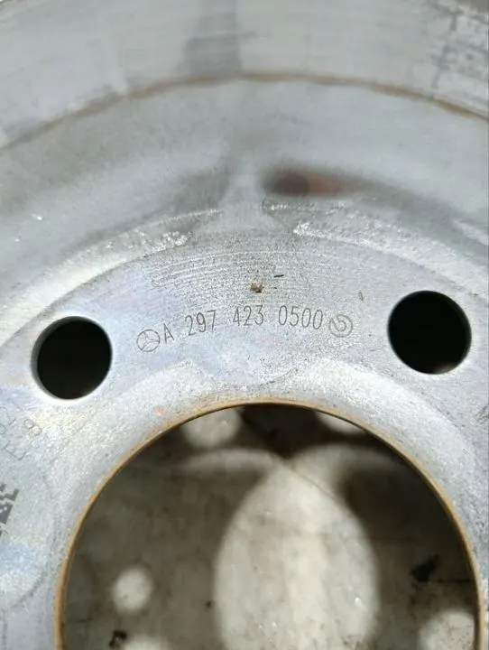 Mercedes-Benz EQS 2022 taka-akseli jarrupalje OEM A2974230500 image 9