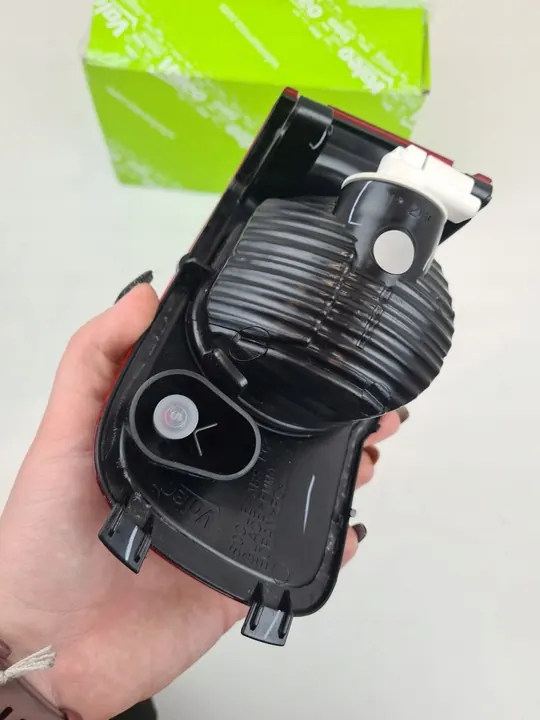 Lámpara trasera combinada Valeo para Citroën C3 Picasso image 8