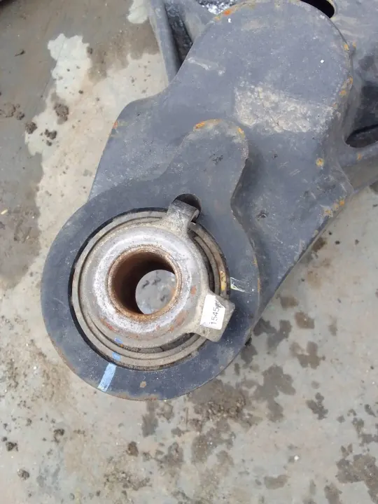 Achterveerbevestiging OEM 7400000 Renault image 6