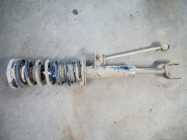Amortiguador Muelle Delantero Derecho BMW F10 OEM 6775576 image 4