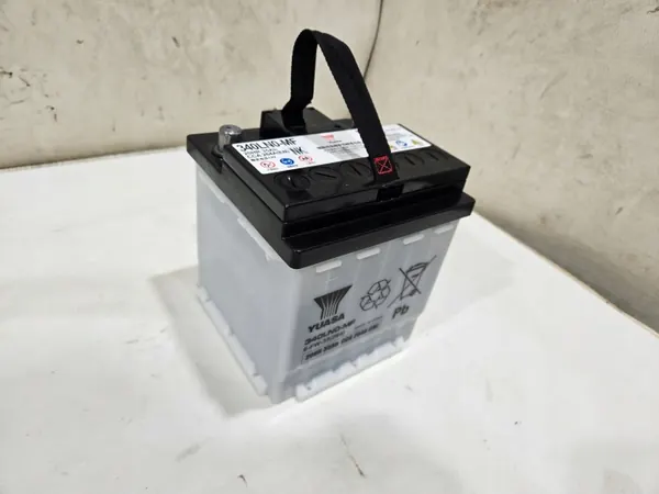 Yuasa Accu OEM 281224E8C 35Ah voor Toyota Yaris image 6