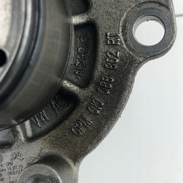 Vattenpump Audi Q3 A5 A6 CC 2.0 TDI Skoda Seat image 6