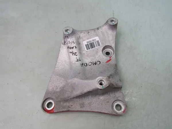 Klimakompressor-Halterung OEM 301002106AA image 2