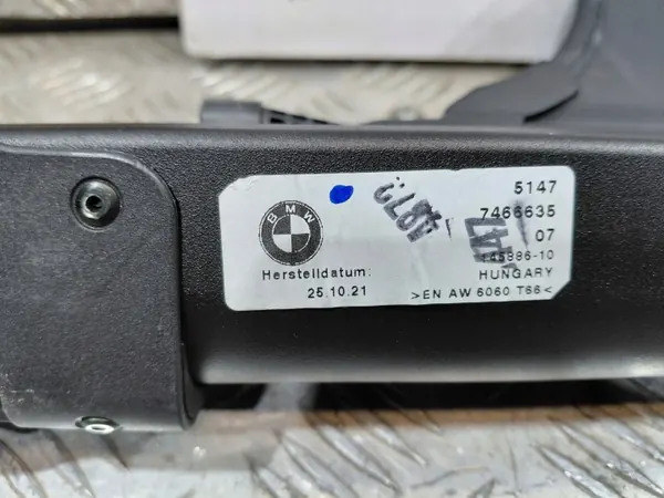 BMW 5 G31 LCI Rollo de Maletero OEM 7466635 Negro image 8