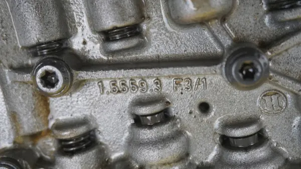 Méchatronique BMW OEM 1071128342 pour 2.0D image 10