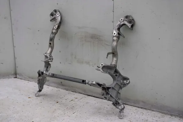 Audi A4 8K Etujousipalkki OEM 8K0399315G image 3