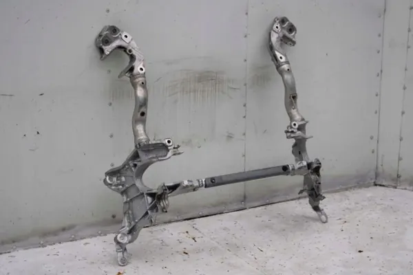 Audi A4 8K Etujousipalkki OEM 8K0399315G image 4