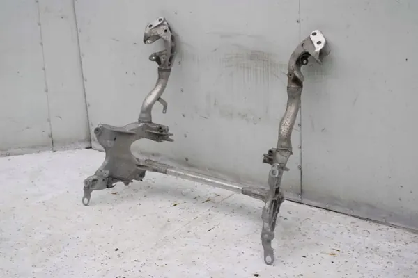 Audi A4 8K Etujousipalkki OEM 8K0399315G image 6